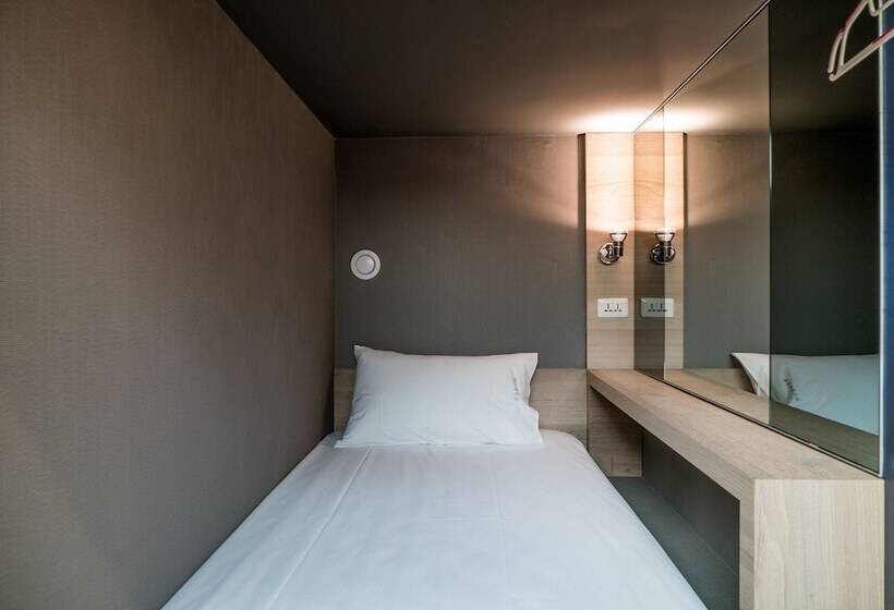 تختخواب در اتاق مشترک, Taipei Discover Hostel