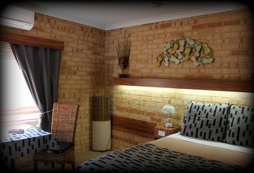 Люкс Повышенной Комфортности, York S Boutique Motel