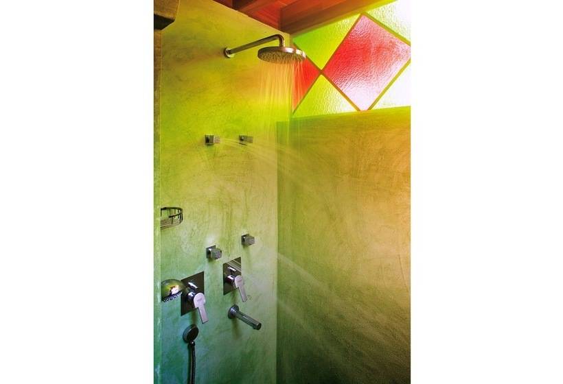 수피리어 스위트, In Camera Art Boutique