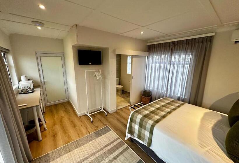 Номер Basic, Whispering Oaks Guest House
