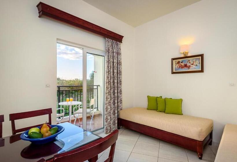 Апартаменты 2 Спальни, Lito Beach