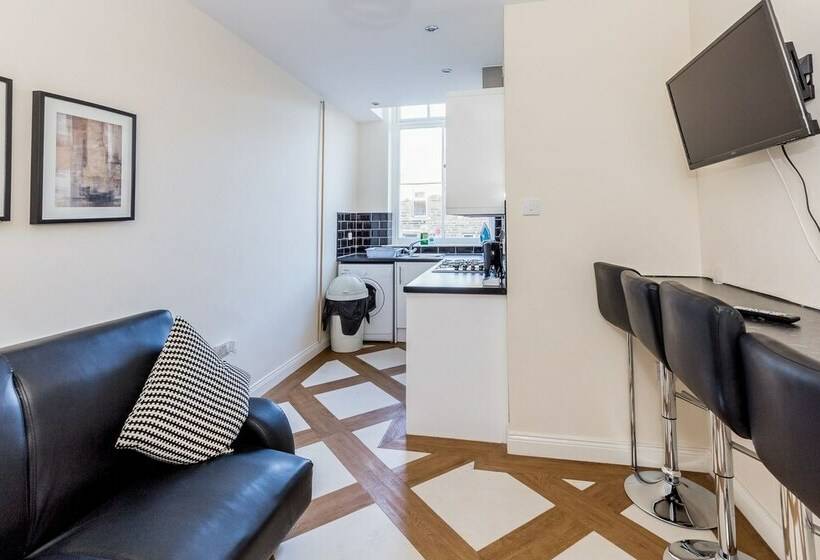 Апартаменты 2 Спальни, The Apartment Company