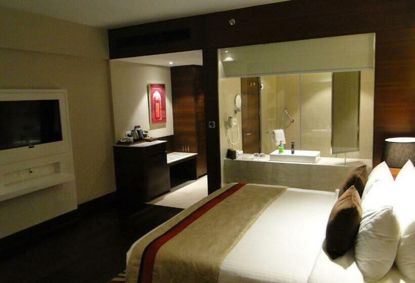 Номер Deluxe, Grand Mercure Agra