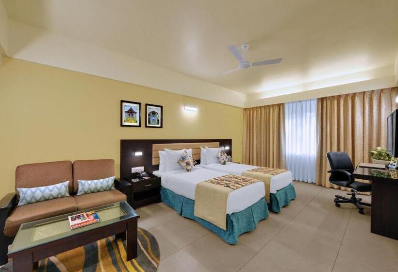 Номер Superior Кровать Кинг, The Fern Kesarval Hotel & Spa, Verna Plateau   Goa