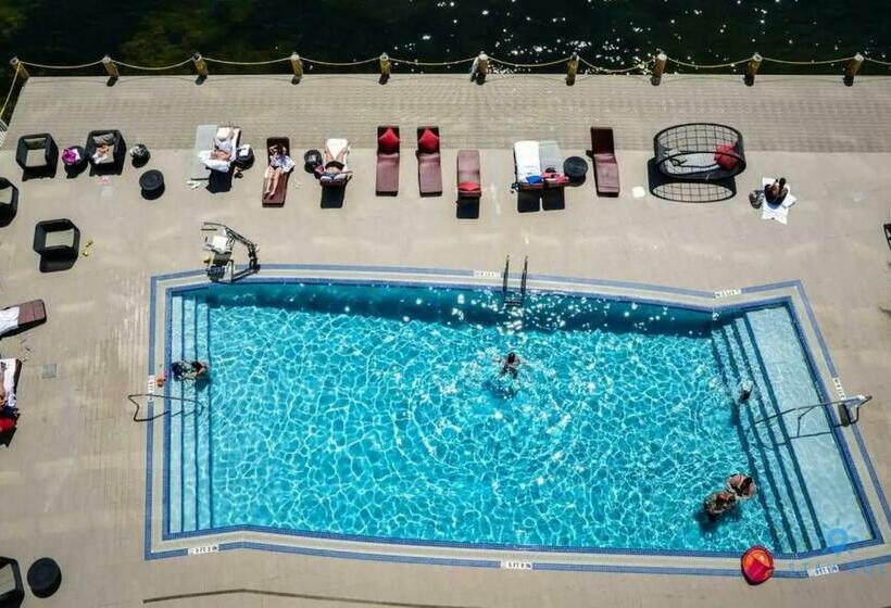 1间卧室的房子, Spectacular View With Balcony, Pool, Near Beach