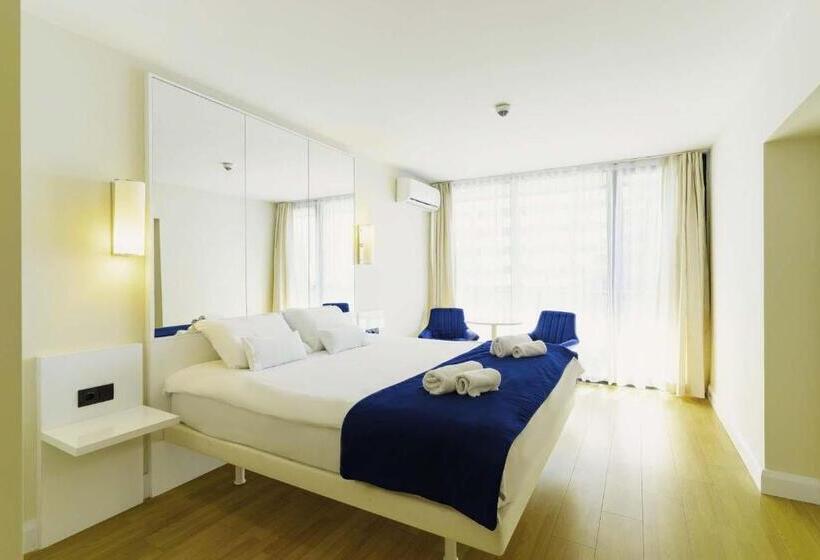 استودیو استاندارد با تخت کینگ, Elegance Sea View Aparthotel In Orbi City Batumi