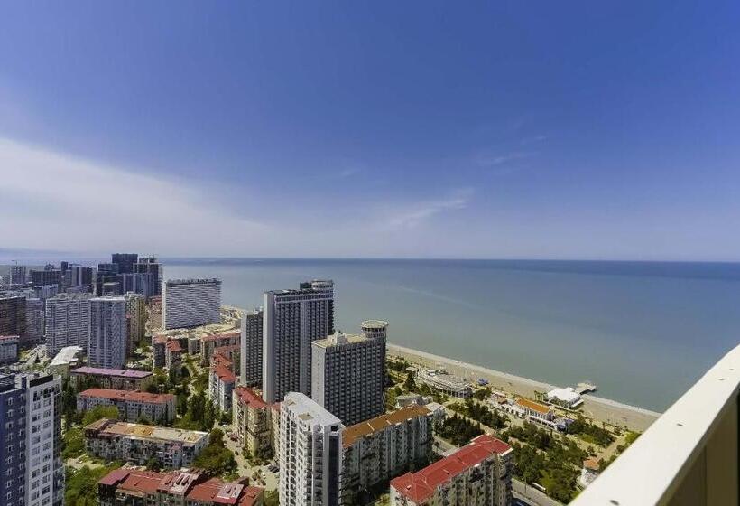 استودیو استاندارد با تخت کینگ, Elegance Sea View Aparthotel In Orbi City Batumi