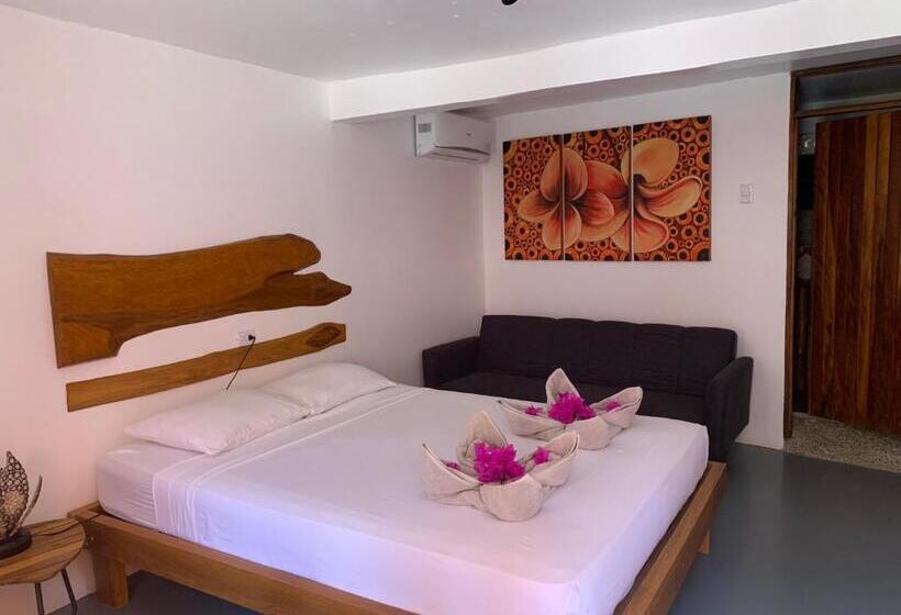 اتاق استاندارد سه نفره, Beach Front Bahia