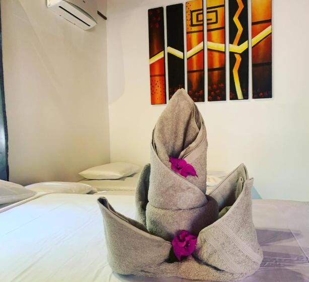 اتاق استاندارد چهار تخته, Beach Front Bahia