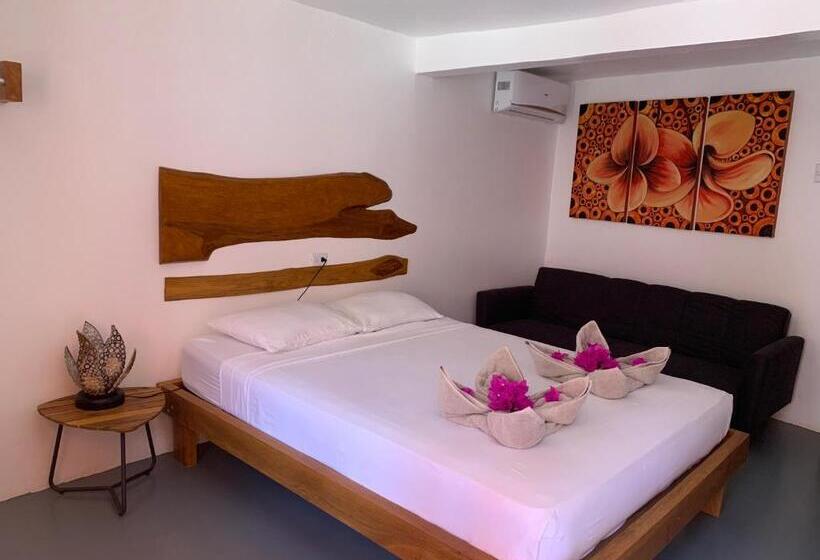 اتاق استاندارد سه نفره, Beach Front Bahia