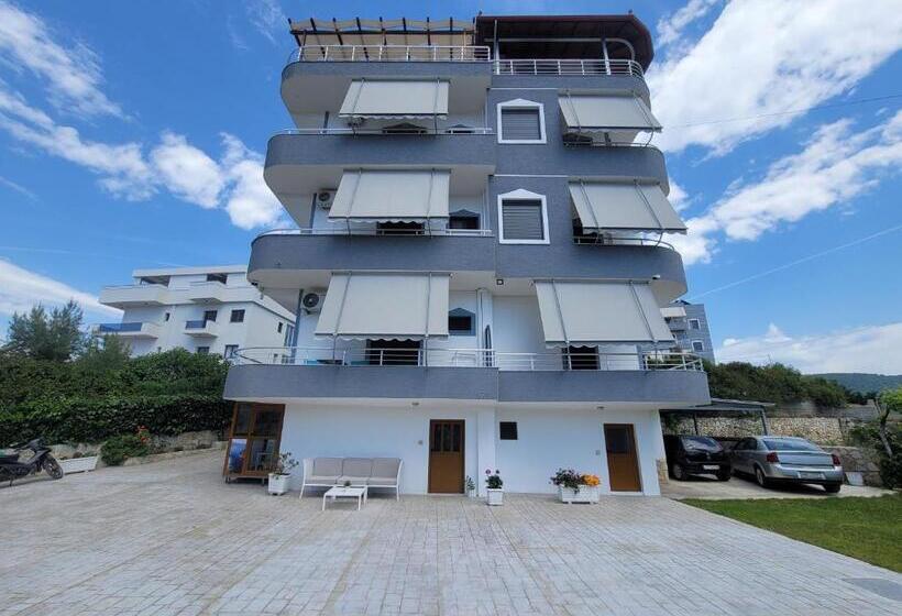 豪华房间, Villa Jiota
