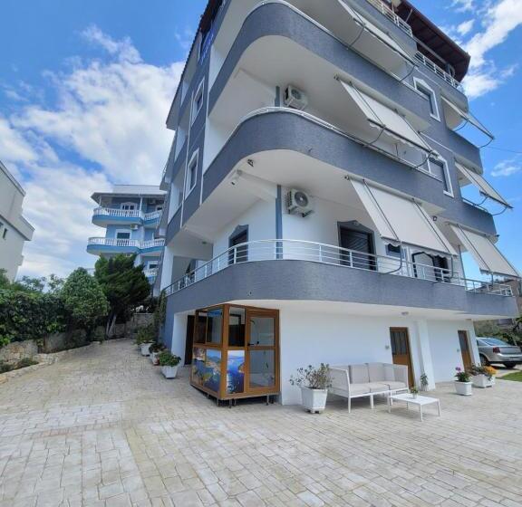 带海景的复工套房, Villa Jiota