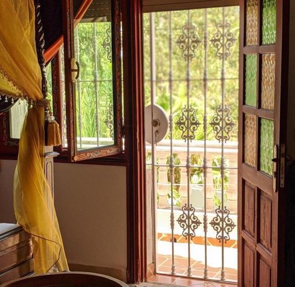 スーペリアールーム, Malabata Guest House
