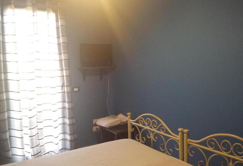 Семейный Номер, Bed And Breakfast Marina D Aspra