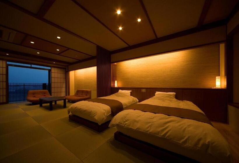 Family Suite, Roppokan