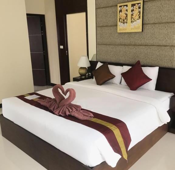 شقة غرفتين, The Lai Thai Luxury Condominiums