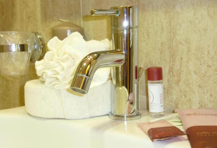 Номер Стандарт, Eh Suites Rome Airport Euro House Hotels
