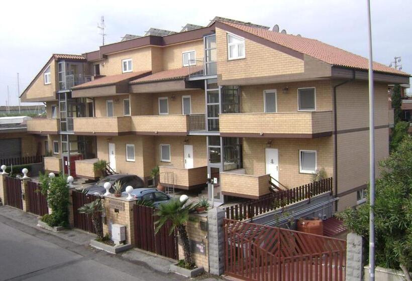 Четырехместный Номер Стандарт, Eh Suites Rome Airport Euro House Hotels