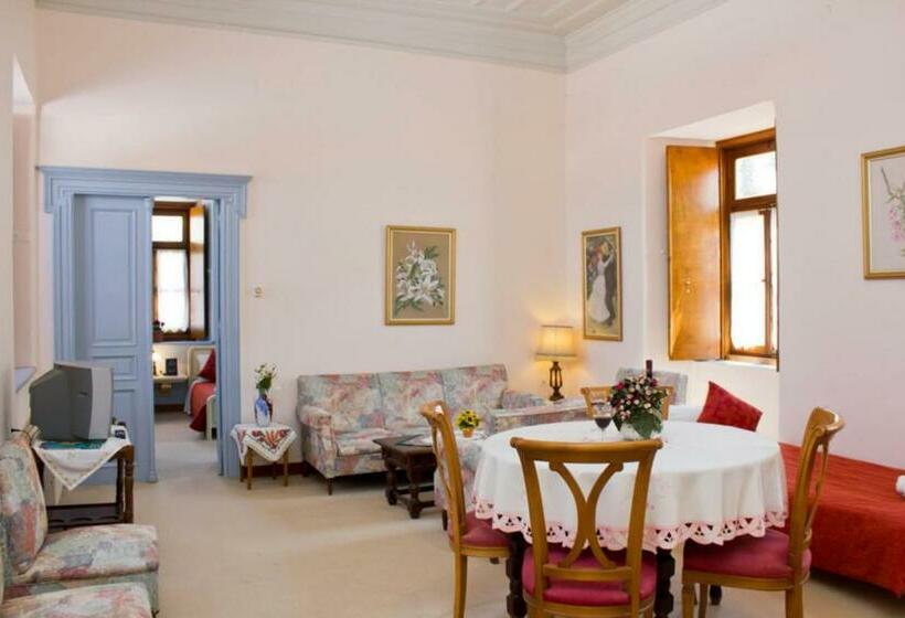 آپارتمان 1 خوابه, Achilleas Pension