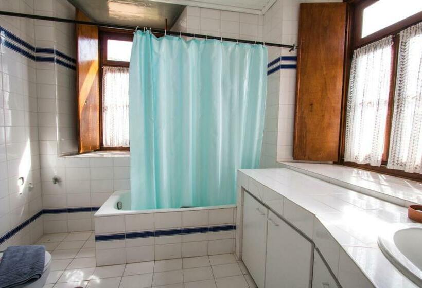 آپارتمان 1 خوابه, Achilleas Pension
