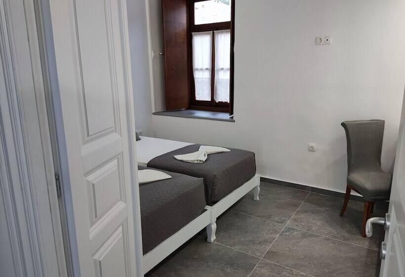 آپارتمان 1 خوابه, Achilleas Pension