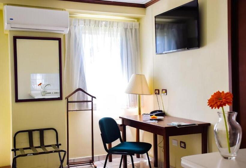 سوییت, Gardenia Inn