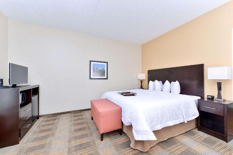 Стандартный Номер Кровать Кинг, Hampton Inn & Suites California Universitypittsburgh