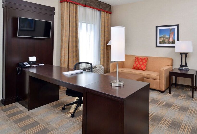 Номер Стандарт, Hampton Inn & Suites California Universitypittsburgh