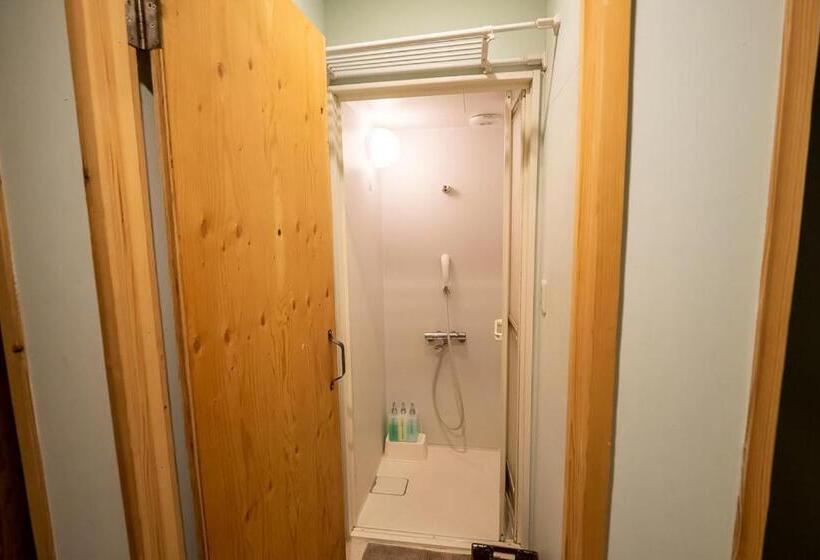 Кровать в Общей Комнате, Kamp Houkan Cho Backpacker S Inn & Lounge