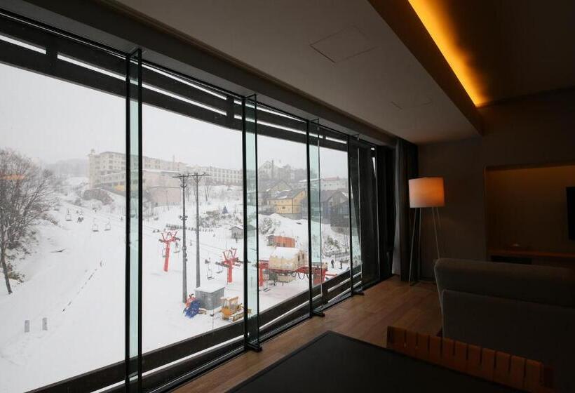 آپارتمان 3 خوابه, Aya Niseko