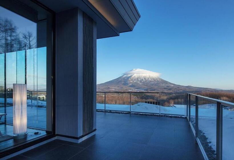 اتاق پنت هاوس, Aya Niseko
