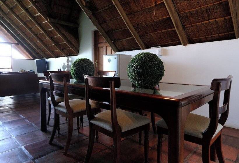 Családi Szoba, Bali At Scenic Haven Lodge In Hartbeespoort