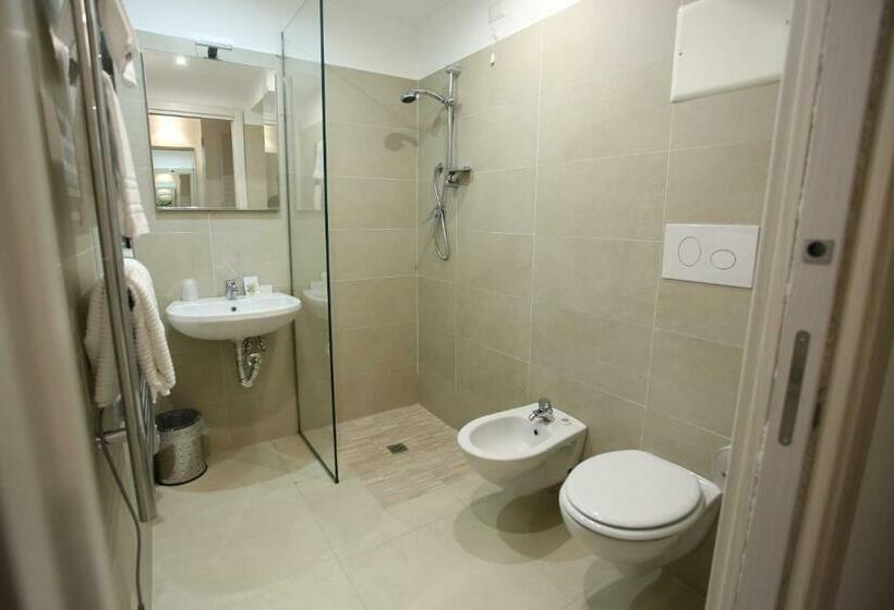 Quarto Deluxe Individual, Eubea