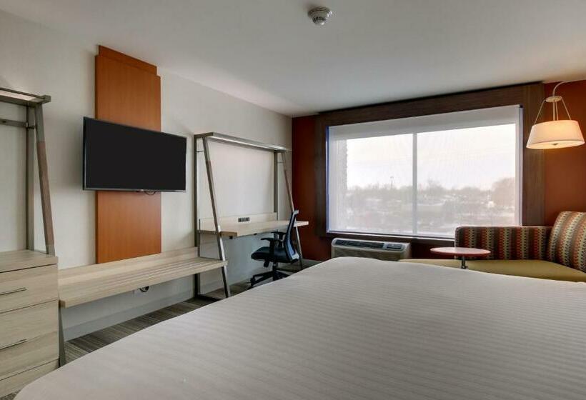 Номер Стандарт, Holiday Inn Express & Suites Galesburg, An Ihg