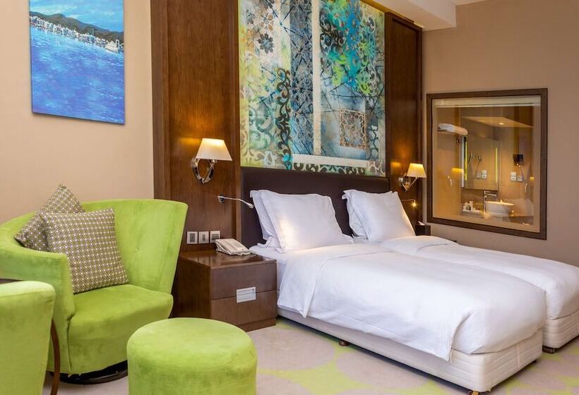اتاق سوپریور با چشم‌انداز دریا, Radisson Blu Hotel & Resort, Sohar