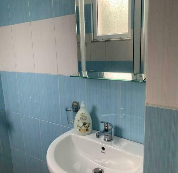Quarto Deluxe com Sacada, Guest House Villa Alia