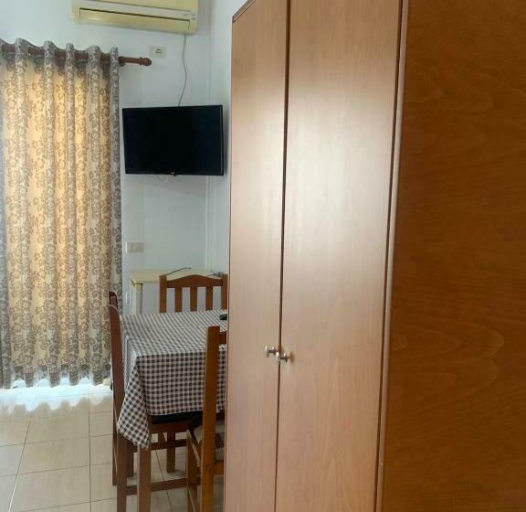 Quarto Estandar com Sacada, Guest House Villa Alia