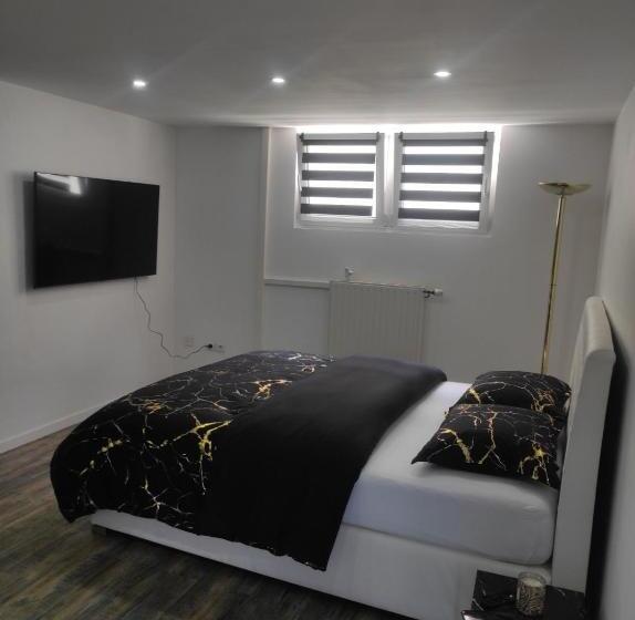 Семейный Номер, Studio 45m2 Très Calme