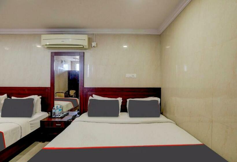 豪华三人间, Capital O Hotel Yuvraj Signature