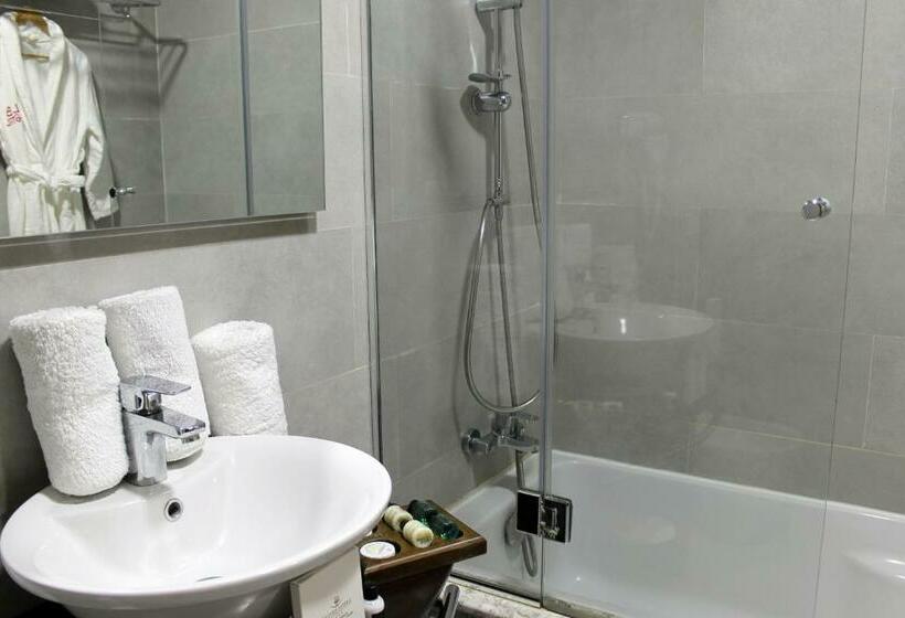 سوییت اجرایی, Lb Suites