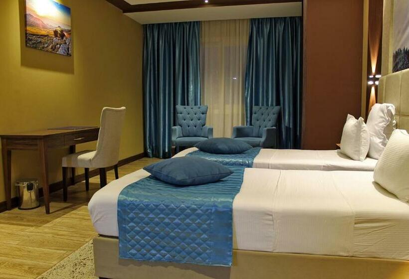 سوییت اجرایی, Lb Suites