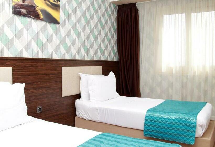 استودیو خانوادگی, Lb Suites