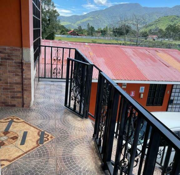 패밀리 룸, Cabañas Guadalupe Volcán