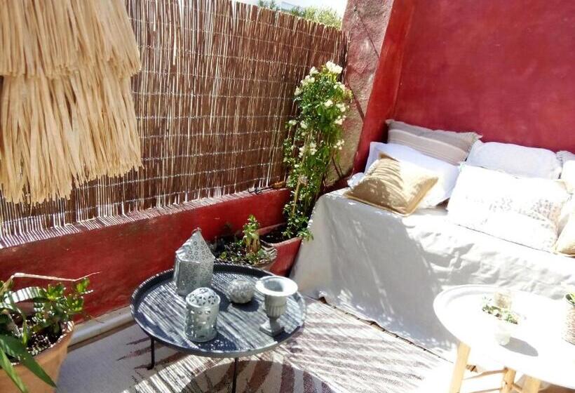 اتاق استاندارد, La Maison Perchee