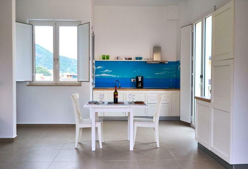 آپارتمان 1 خوابه با بالکن, Vento Di Mare
