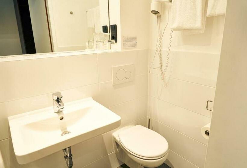 اتاق استاندارد, Novitel Hotel Kirchheim   München Messe