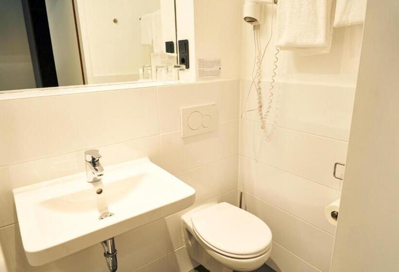 اتاق خانوادگی, Novitel Hotel Kirchheim   München Messe