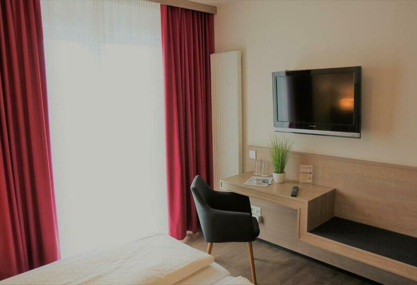 Номер Стандарт, Parkhotel Pfarrkirchen