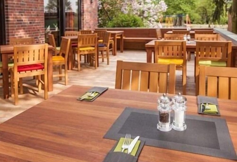 Номер Стандарт, Restaurant Zur Linde