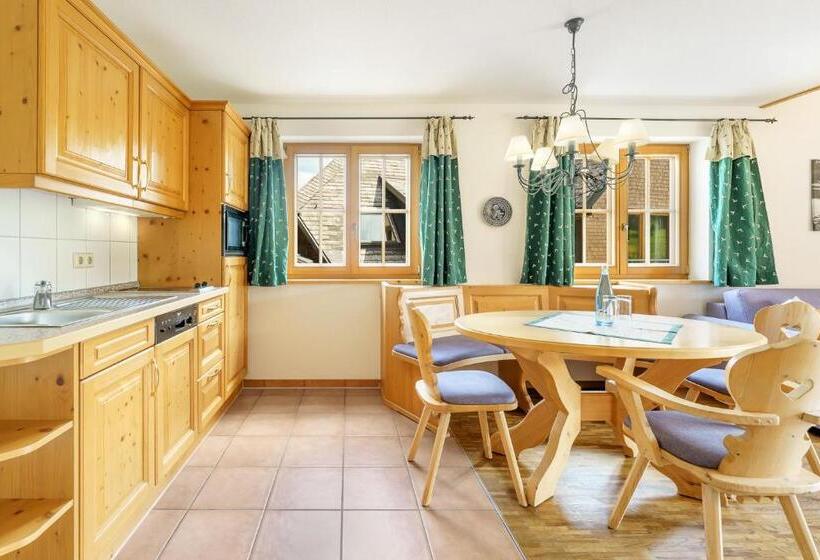 Family Suite, Schlehdorn